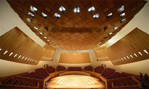 音(yin)樂廳，劇院(yuan)