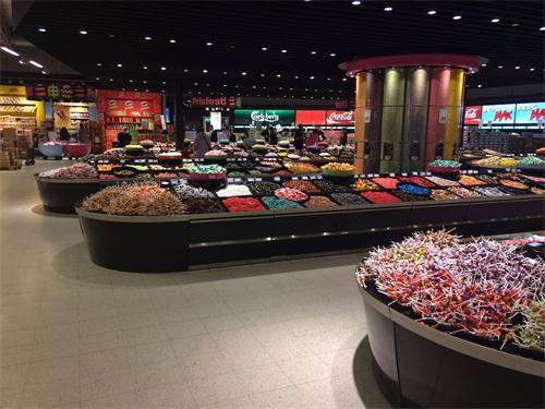 大型(xing)超(chao)市